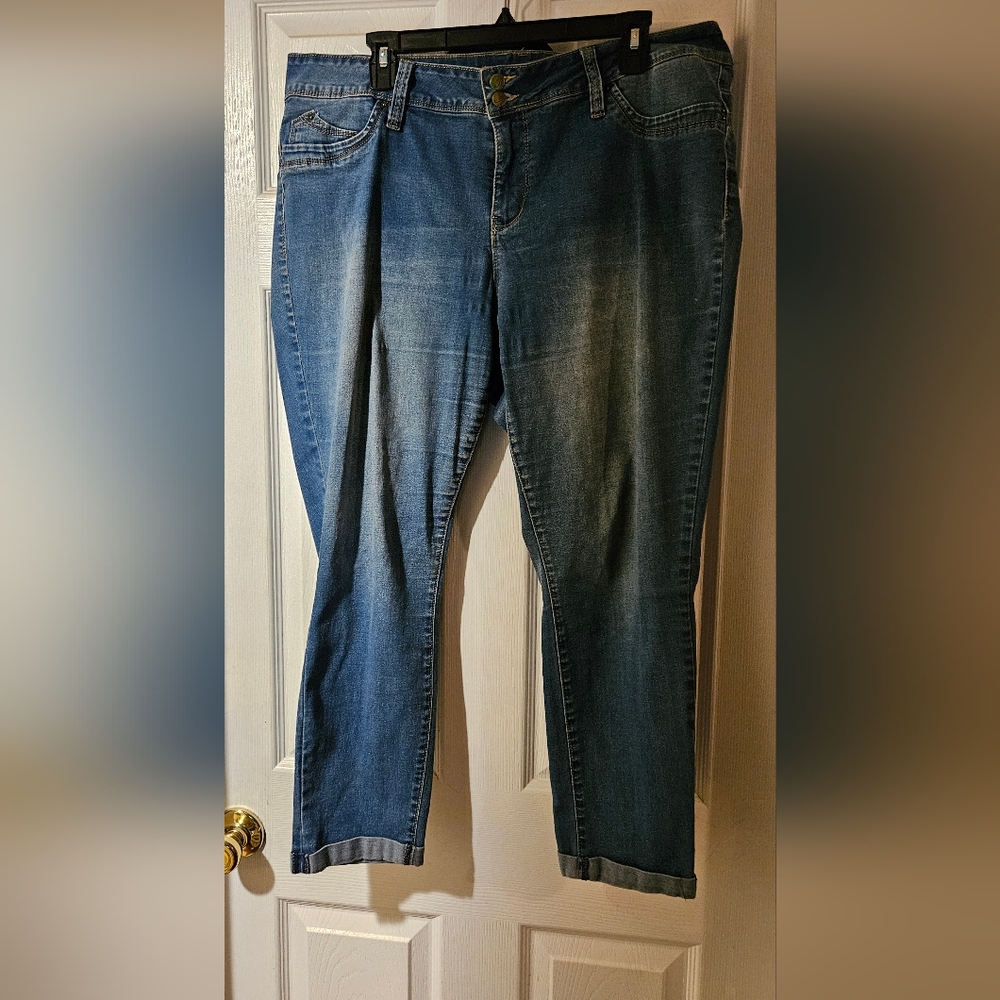 Women's Jeans Ankle Length (WonnaBetterButt) Size 18W